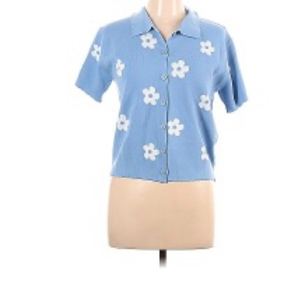 NWT Easel Blue Floral Button-Up Shirt Large